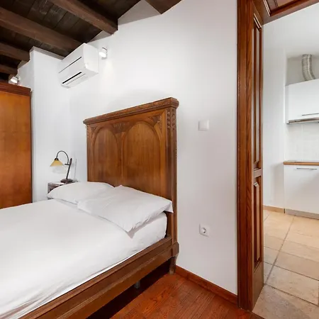 With Pool Maraska Apartment *