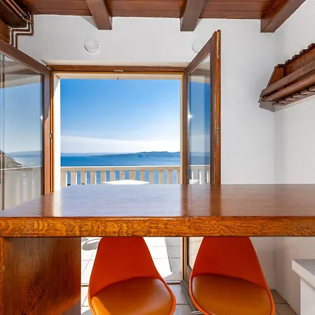 With Pool Maraska Apartament