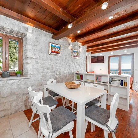 With Pool Maraska * Brela