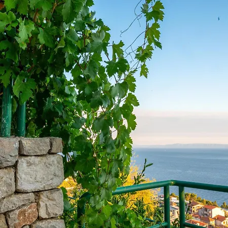 With Pool Maraska Apartament *