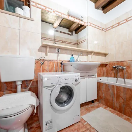 With Pool Maraska Apartament