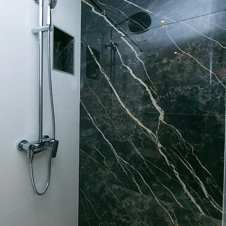 Apartamento With Pool Maraska *
