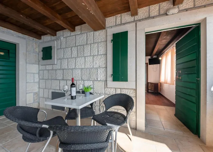 Appartement With Pool Maraska Brela